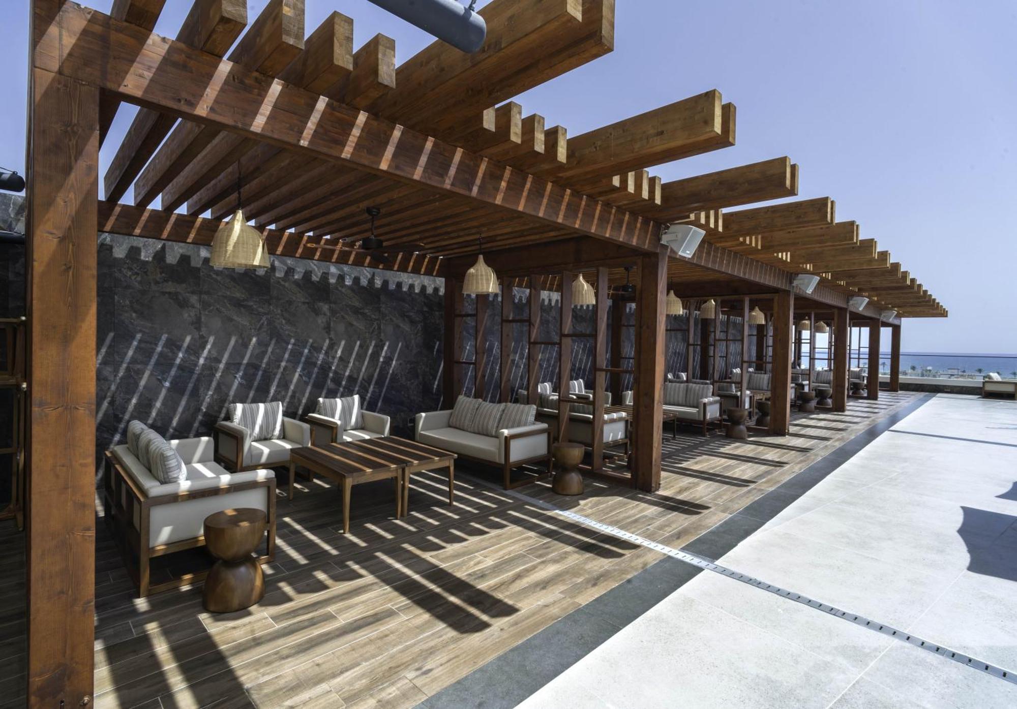 Grand Sapphire Resort & Casino Trikomo Exterior photo