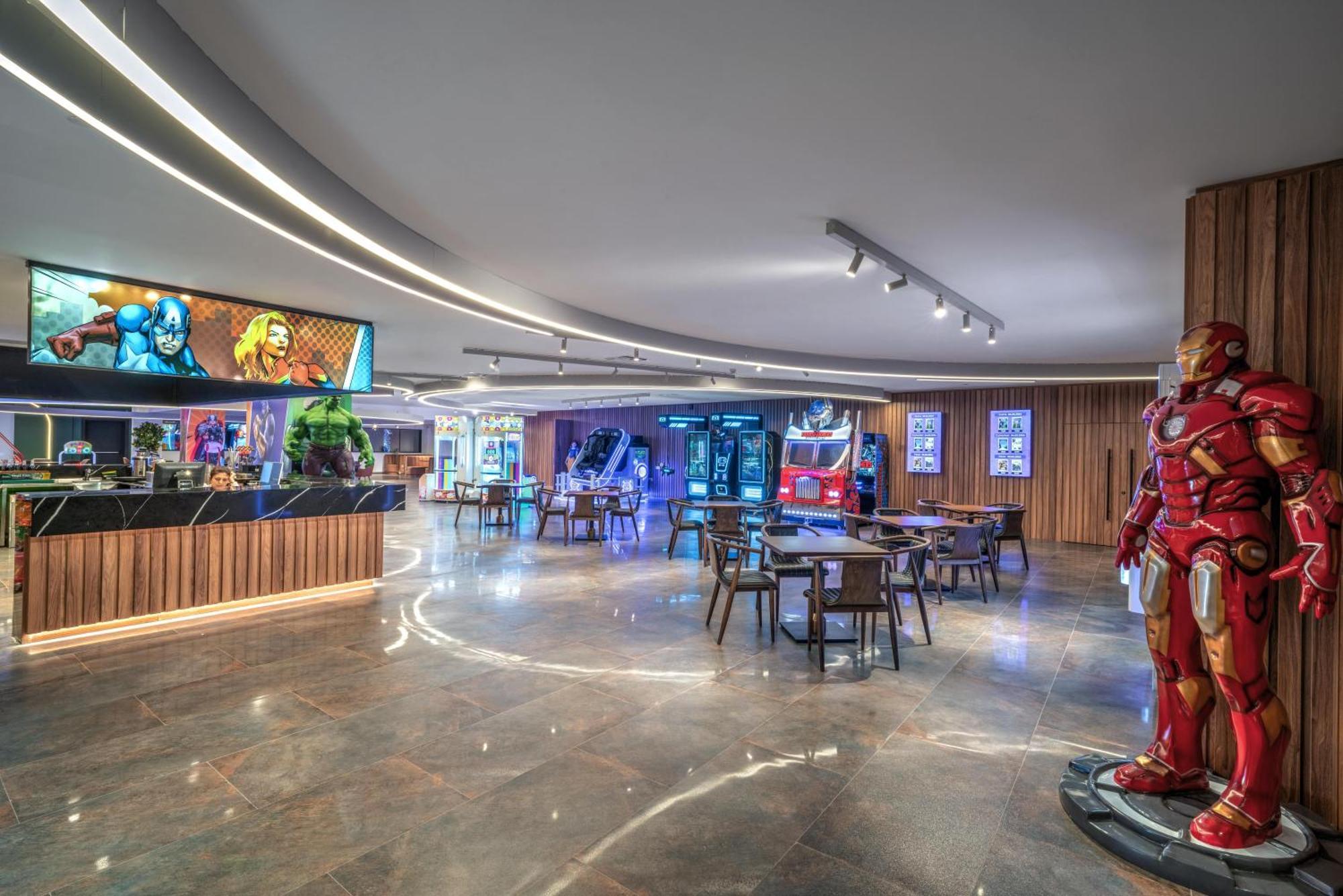 Grand Sapphire Resort & Casino Trikomo Exterior photo